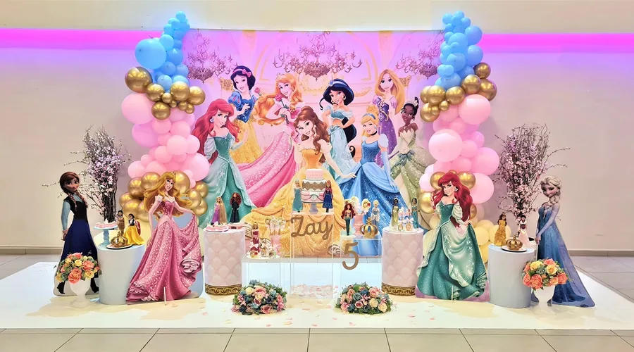 Decoração de festa tema Princesas